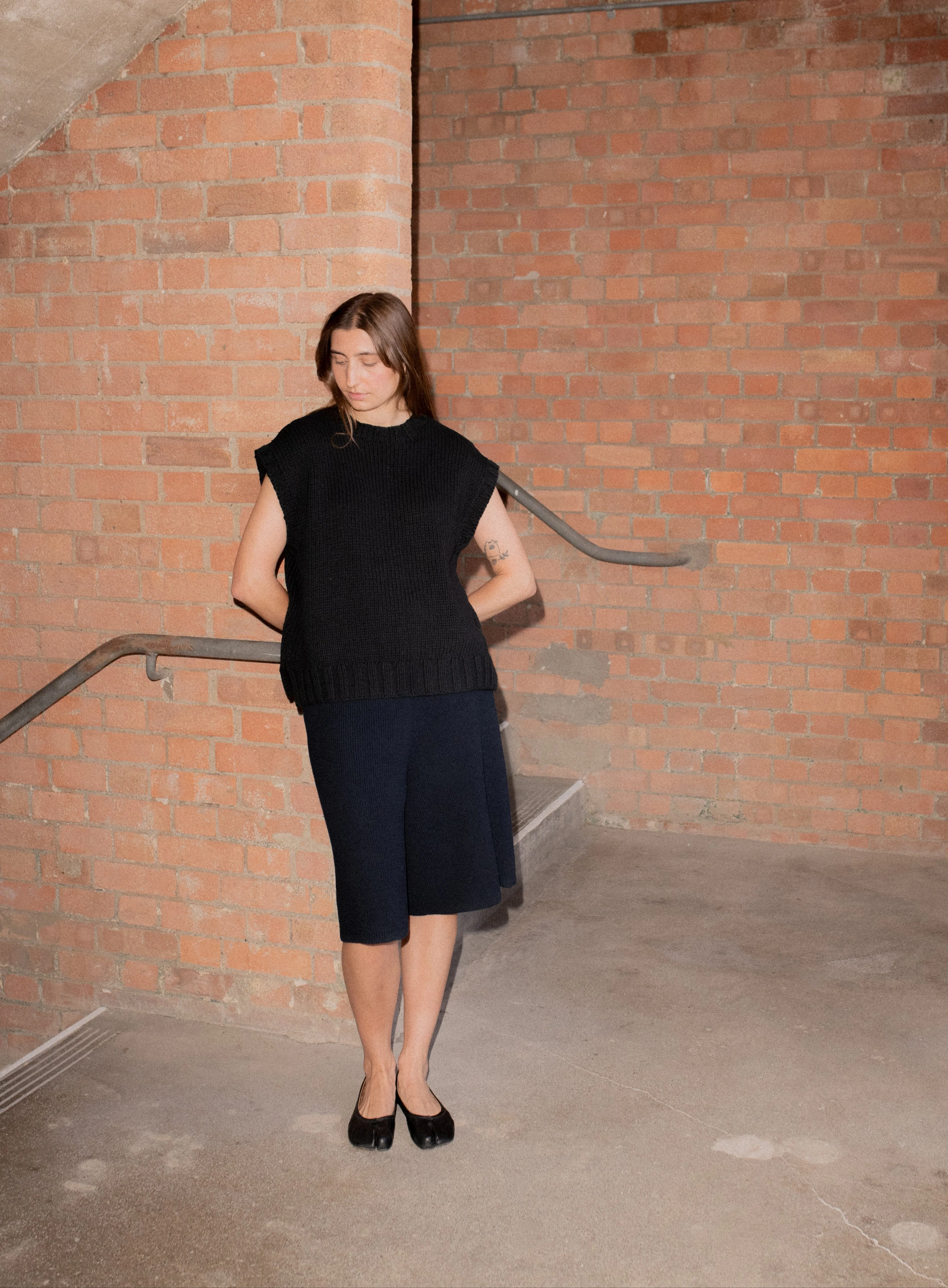 Plain Hand Knit Tank - Black - Image 2