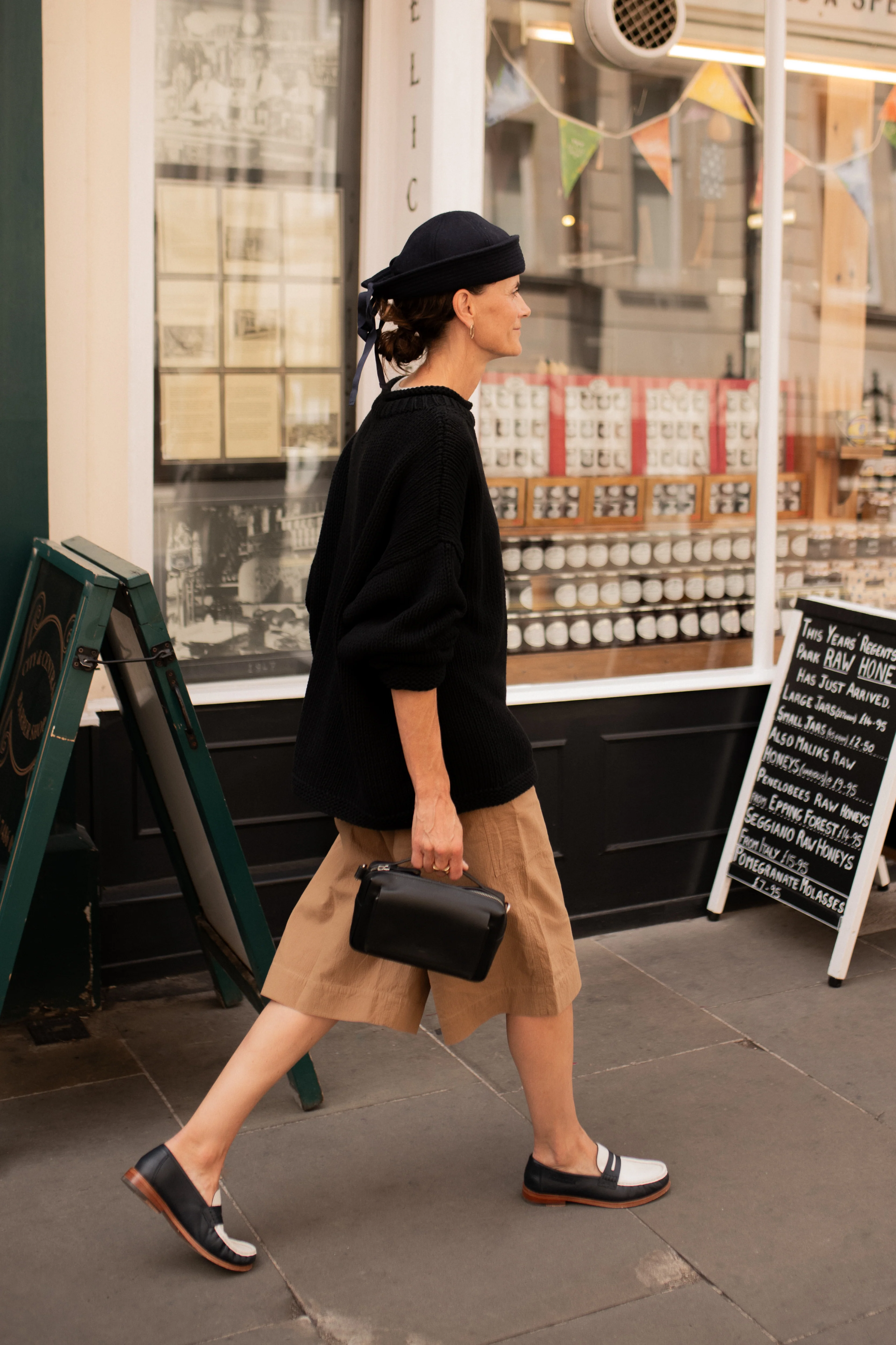 The Essential Handknit Jumper - Black - Image 5